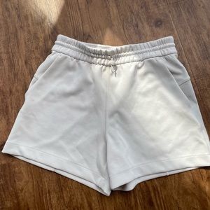 Lululemon Softstreme Shorts White Opal
